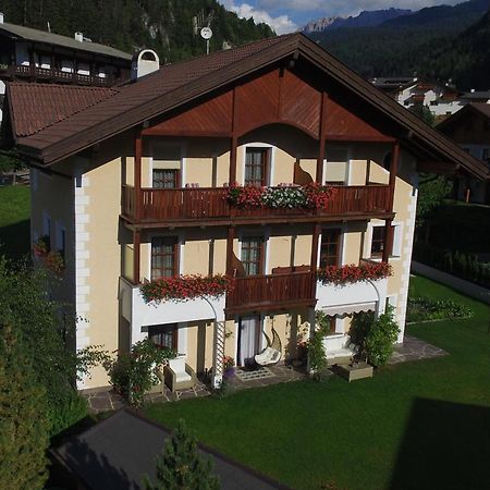 Apartments Vaiolet Santa Cristina Val Gardena Extérieur photo
