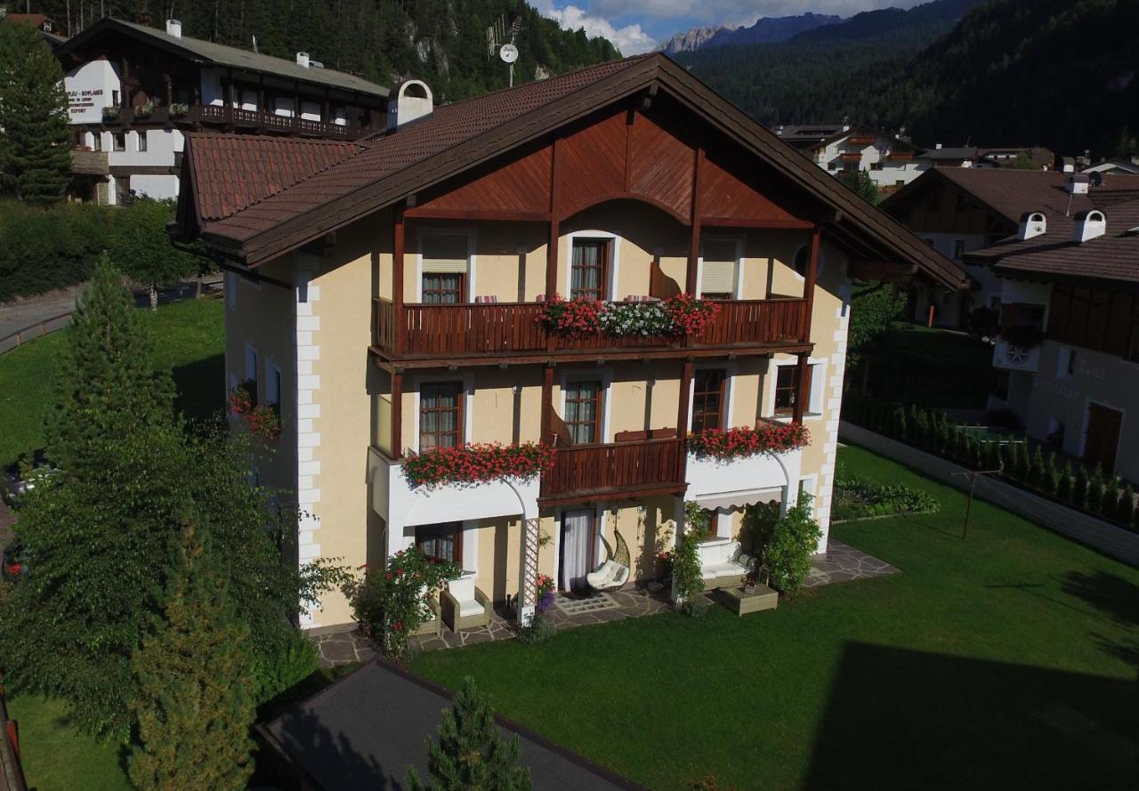 Apartments Vaiolet Santa Cristina Val Gardena Extérieur photo